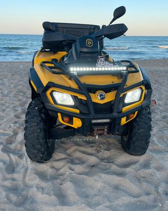 Quad Can-Am Outlander