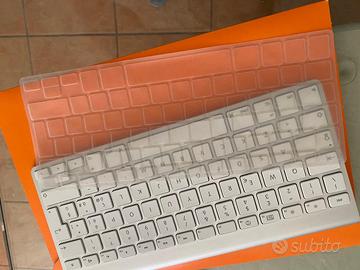 Apple Magic Keyboard 1