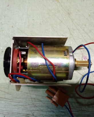Motore elettrico con fotodisco