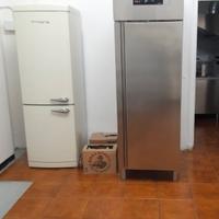 Frigo armadio e impastatrice professionali