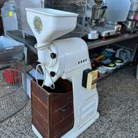 - Mulino per farina uso domestico e industriale