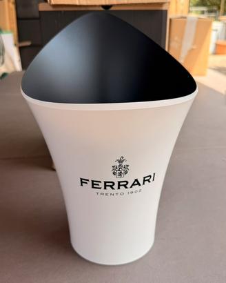 FERRARI  SECCHIELLO VELA NERO/BIANCO BUCKET