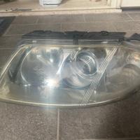 Faro anteriore dx wolkswagen passat anno 2002