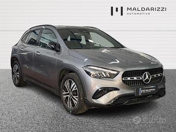 MERCEDES-BENZ GLA 180 d Progressive Advanced Plus