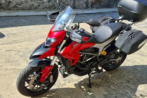 Ducati hyperstrada 939