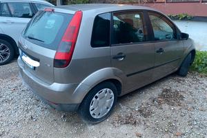 Ford Fiesta 2004