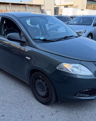 LANCIA Ypsilon 1.2 69 CV 5 porte GPL Ecochic Sil
