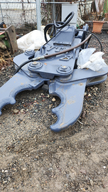 Pinza frantumatrice primaria