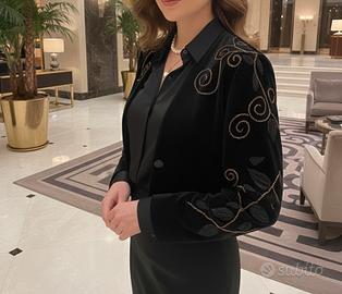 Giacca Vintage in Velluto con Ricami Oro e Perline