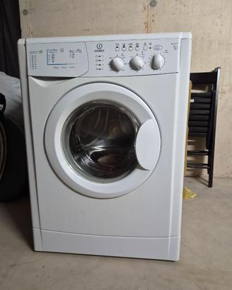 Lavatrice Indesit – perfettamente funzionante