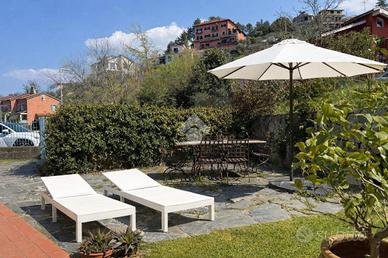 4 LOCALI A VEZZANO LIGURE