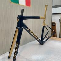 Verniciatura telai in carbonio 🇮🇹