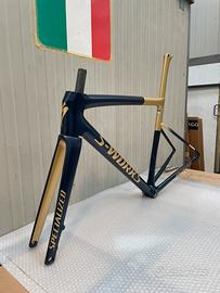 Verniciatura telai in carbonio 🇮🇹