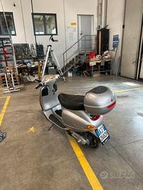 Vespa 125 ET4