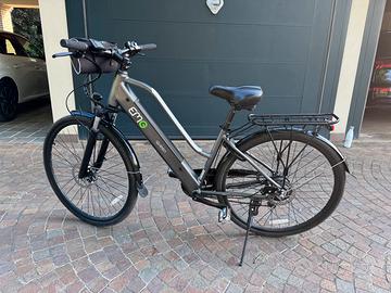 Bici elettrica EMG Queen 28