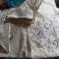 Antica tovaglia da tavolo