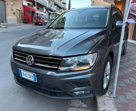 Volkswagen Tiguan 2.0 TDI SCR DSG Business BlueMot