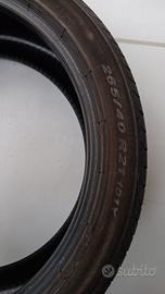 Gomme auto quasi  nuove per porsche Macan 2000