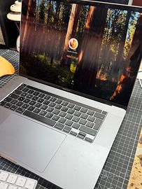 Macbook pro 16’ e accessori