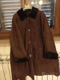 Cappotto di montone scamosciato 