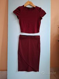 Set di due pezzi bordeaux 