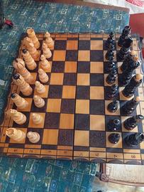 scacchiera in legno 
