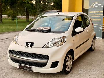 Peugeot 107 1.0 68CV 3p. Sweet Years 2Tronic