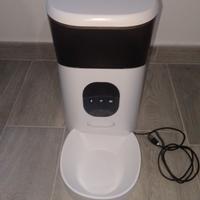 distributore automatico cibo con app