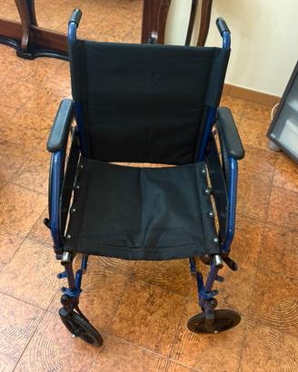 Sedia  a rotelle pieghevole