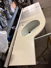 Piano piu lavabo sottopiano