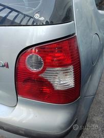 Fanale posteriore destro VOLKSWAGEN POLO del 2003