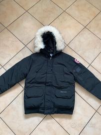 Giacca Canada goose nera con pelliccia bianca