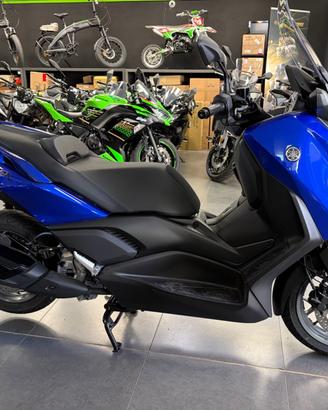 Yamaha X-Max 300