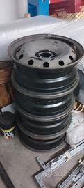 cerchi ferro 6JX15 H2 ET43 Renault Dacia + borchie
