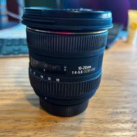 Sigma 10-20 1.4-5.6 DC HSM attacco Nikon