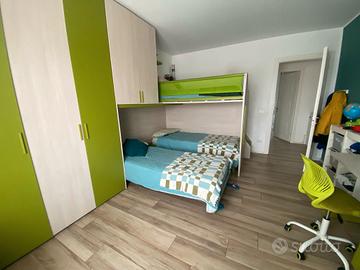 cameretta angolare 3 letti 600 euro