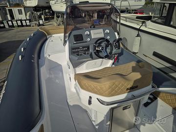 Natante a motore Gommone Salpa 24.5