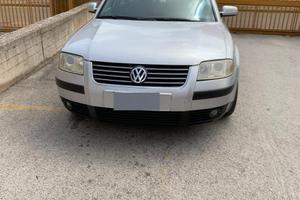 Volks Wagen Passat 2003