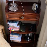 Comodini antichi in mogano