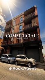 Immobile di 137 m² a Bronte
