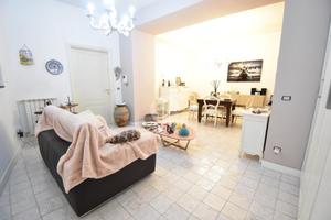 3 LOCALI A POLLENA TROCCHIA