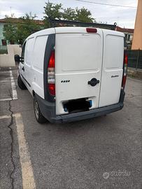 auto carro fiat doblo 