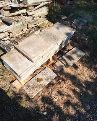 piastre in cemento da giardino