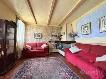 VILLA SINGOLA A SUZZARA