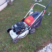 Tagliaerba  con trazione