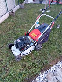 Tagliaerba  con trazione