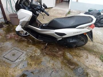 Yamaha Nmax 125