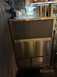 Macchina del ghiaccio