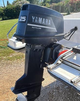 yamaha top 700