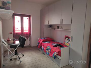 Camera semi nuova trattabile